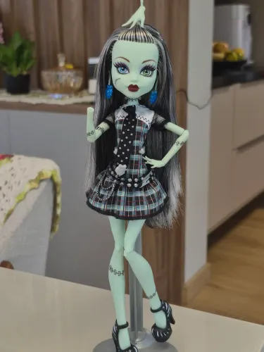 Frankie Basica Monster High