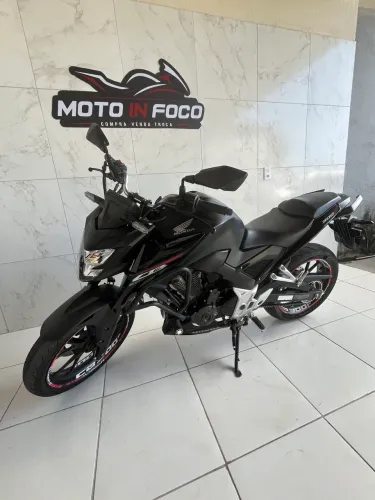 Cb 300 Twister 