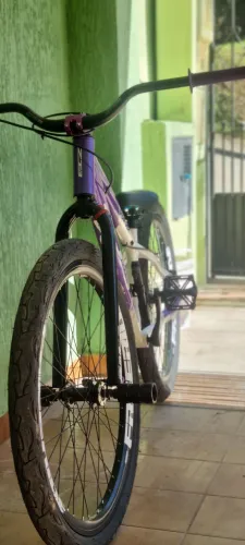 Bike montada pra grau e laser, bike top