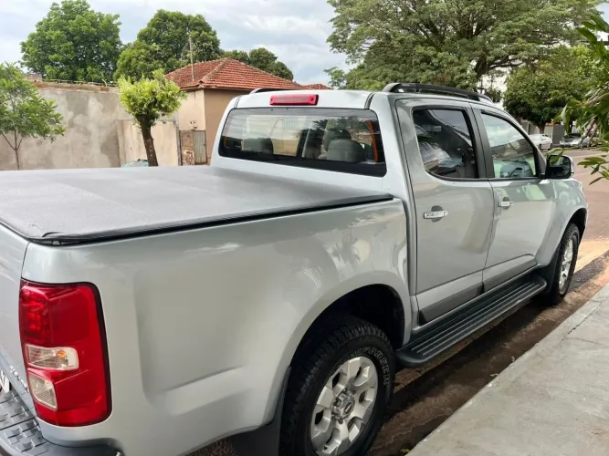 Chevrolet S10 Pick-up LTZ 2.8 TDI 4X2 CD Dies. MEC 2013