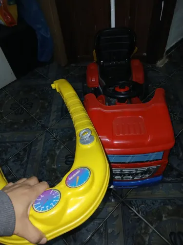 Vende - se caminhão infantil