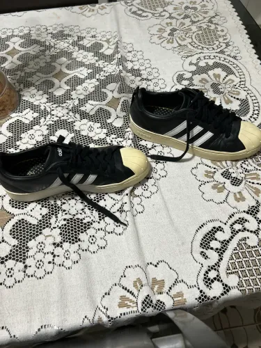 Tênis Adidas Superstar Preto e Branco Original - Pouco Usado
