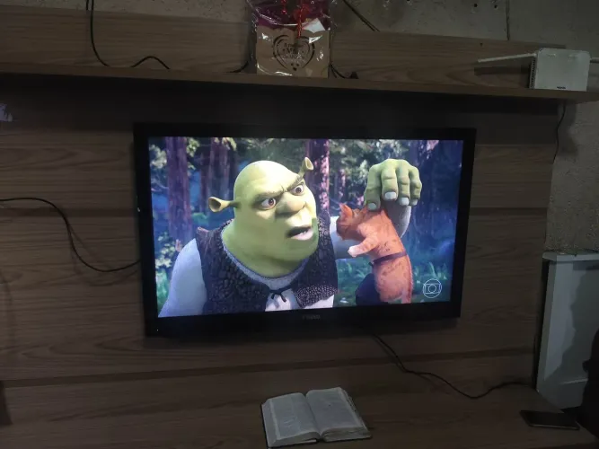 Tv LCD conversor digital integrado 46 polegadas