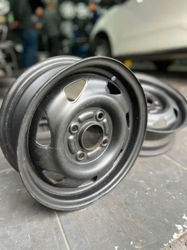 Jogo de roda da Ford ARO 13 furacão 4X108