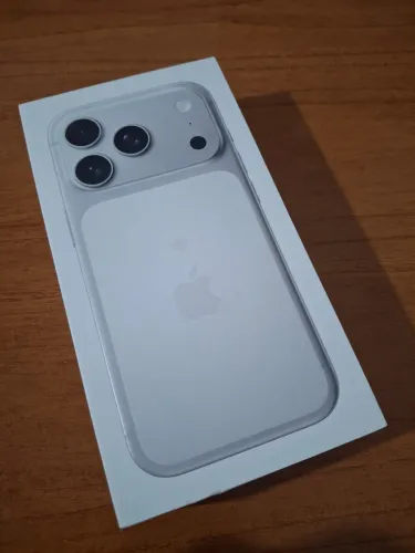 iPhone 17 pro 512gb