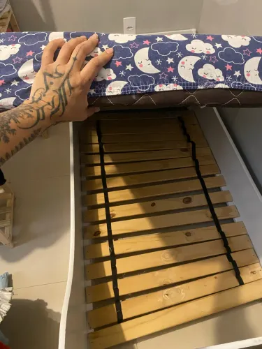 Cama bom estado com colchão