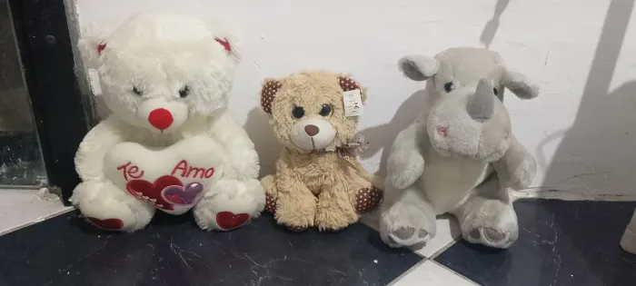 Lote de urso de pelúcia