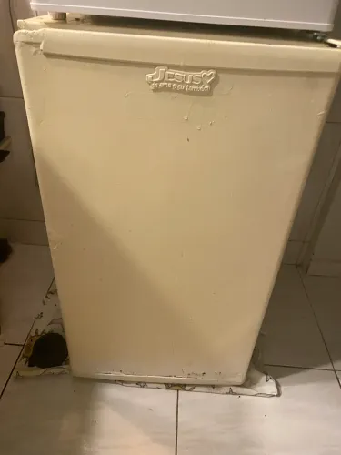Frigobar para conserto