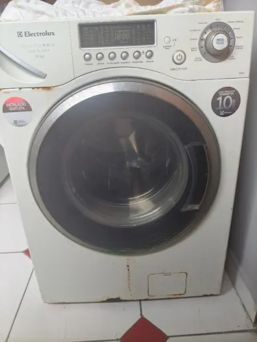 Lava e Seca Electrolux LSE09 com defeito (útil para quem sabe consertar) Aceito trocas