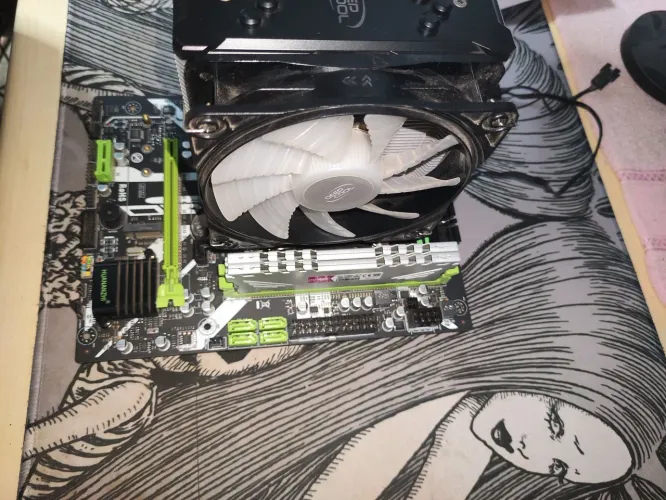 Placa mãe, 16gb ddr4 2666Mhz e processador