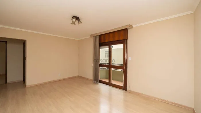 Apartamento Residencial Frente com 2 Quartos no Centro (R$ 1.450 + condomínio)