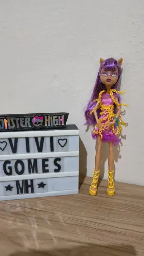 Monster High Clawdeen haunted