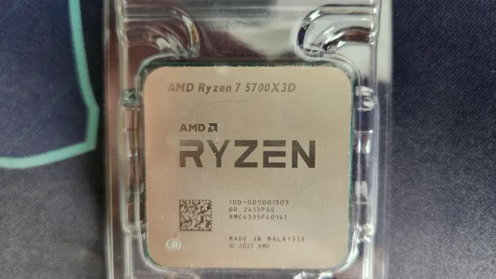 Processador AMD Ryzen 7 5700X3D - Excelente Estado