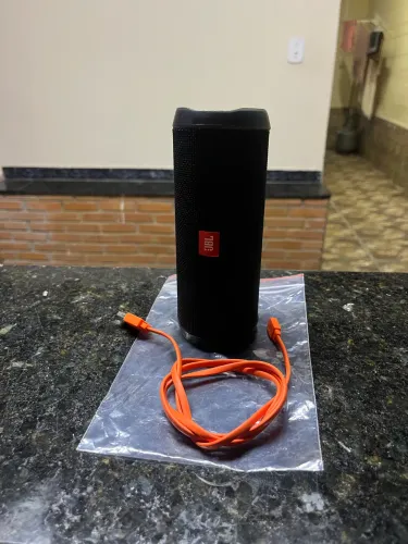 JBL Flip 4