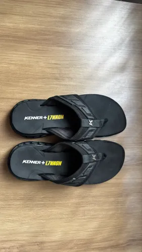 Chinelo Kenner Preto
