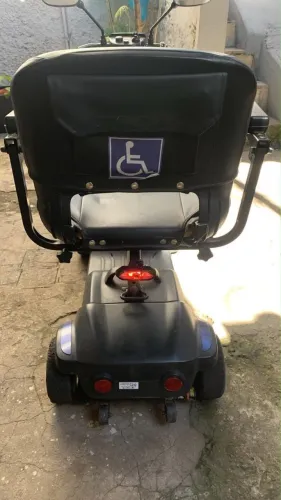 Cadeira Elétrica / Scooter Modilidade 4 rodas