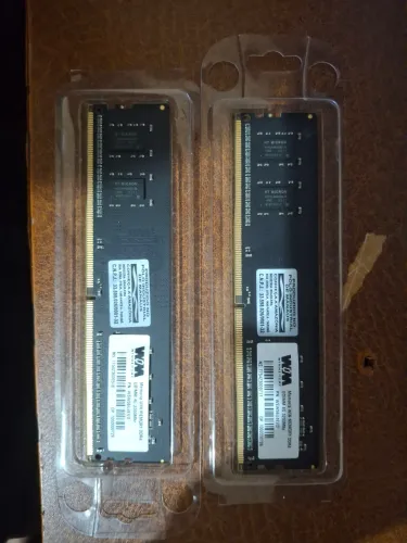 Kit 8GB (2x4GB) DDR4 3200MHz - Novas/Nunca Usadas