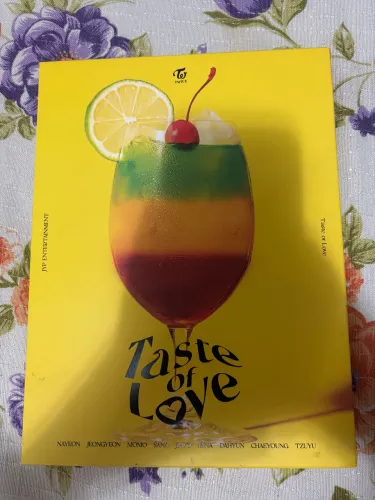 Twice - Monograph - Tast of love
