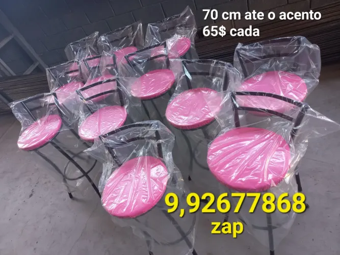 Banquetas e cadeiras, *