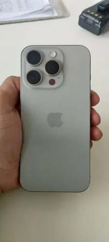 iPhone 15 Pro zerado 