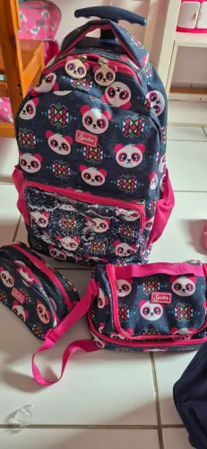 Kit de mochila, lancheira e estojo escolar para menina