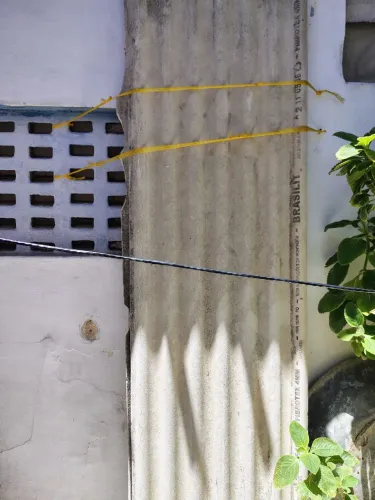 Lote com 6 Telhas Usadas tipo Brasilit (2,5mx0,50m) - R$ 60 Tudo (Desapego)