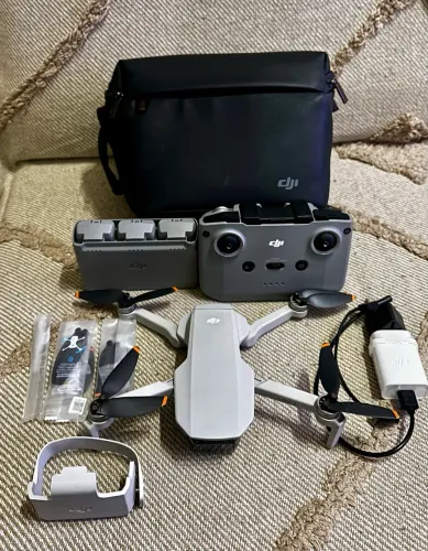 Drone DJI Mini 2 Fly More Combo