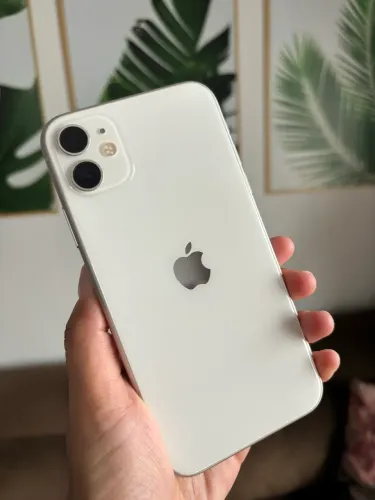 iPhone 11 128gb, todo original. Só venda! Leia anúncio.