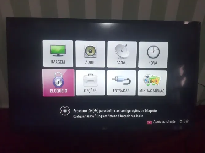 Vendo TV de 32 polegadas não é smart 