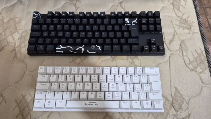 teclados mecânicos a vendo, vem neles!
