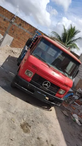 Mercedinha 608 carroceria ou baú