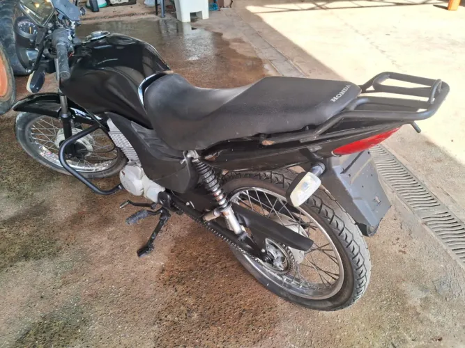 Vendo moto Honda