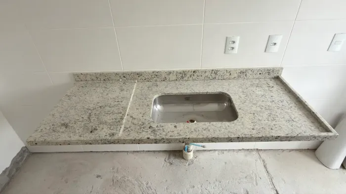 Kit 5 peças granito - Pia e lavatório com cubas !!! No precinho