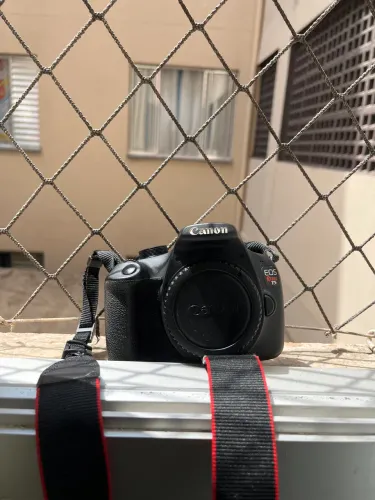 Canon EOS Rebel T5 + Lente 18-55mm | Câmera Fotográfica | R$ 1.000