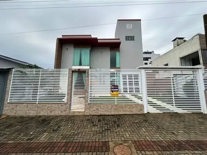 Casa a venda na Efapi em Chapecó/SC.