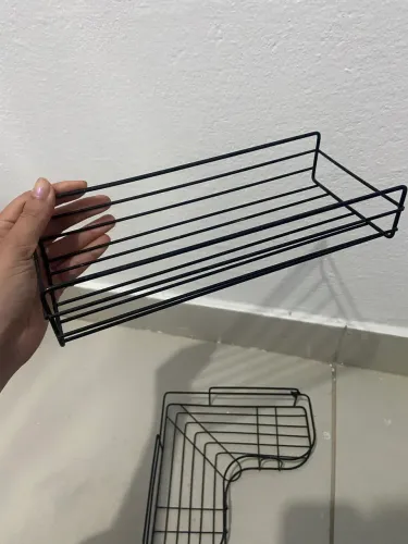Prateleira de metal para banheiro