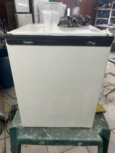 Vendo frigobar 50 Lt semi novo cônsul top 08