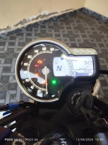 Vendo Triumph Speed 400