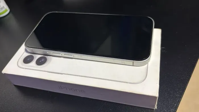 IPHONE 16 - 128gb Branco 