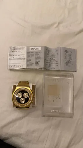 Swatch Cara Preta