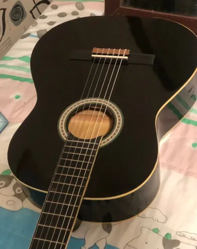 VIOLÃO NOVO / 3 PALHETAS / 1 AFINADOR