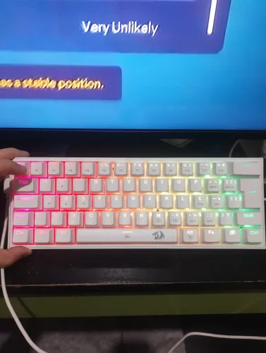 Teclado mecânico fizz redragon switch red 60%
