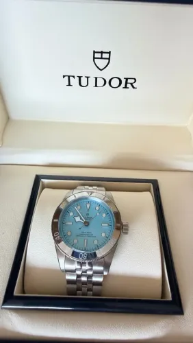 Relógio Tudor black bay lagon blue