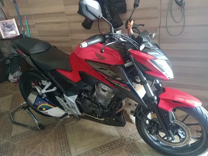 CB 300 - Honda Twister