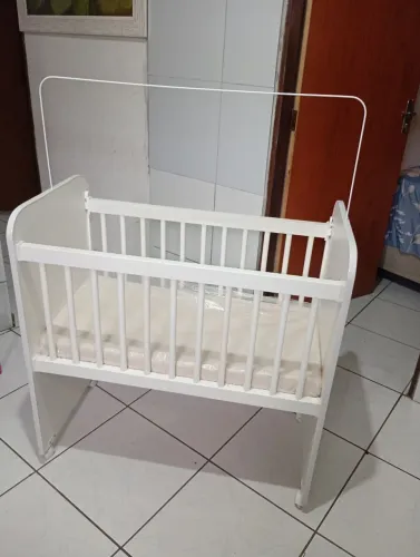 Mine berço semi Novo
