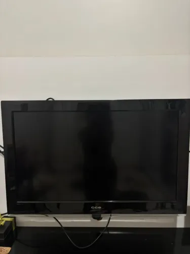 ? Monitor TV CCE 19" (HDMI) - Compacta, Robusta e Versátil!