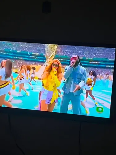 Tv 32 p