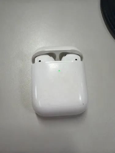 AirPods 2* geração 