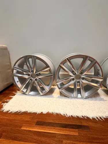 Rodas aro 18 Passat B8 originais VW