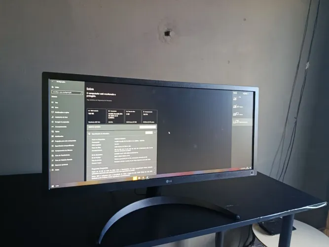Monitor LG ultrawide 26 polegadas 75hz 